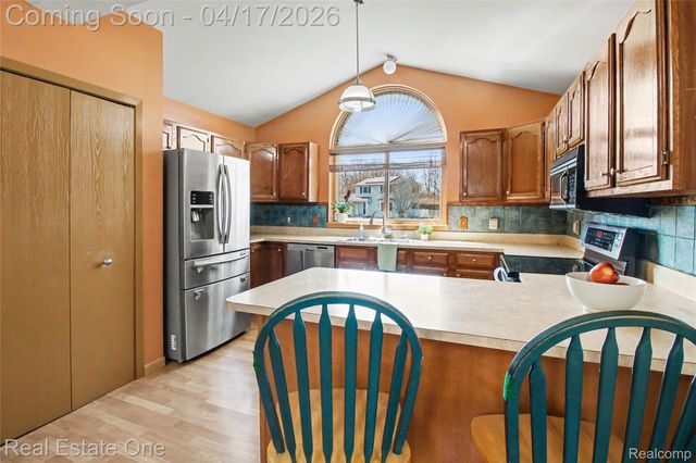 3137 Sandpoint Drive, Brighton Township, MI 48114