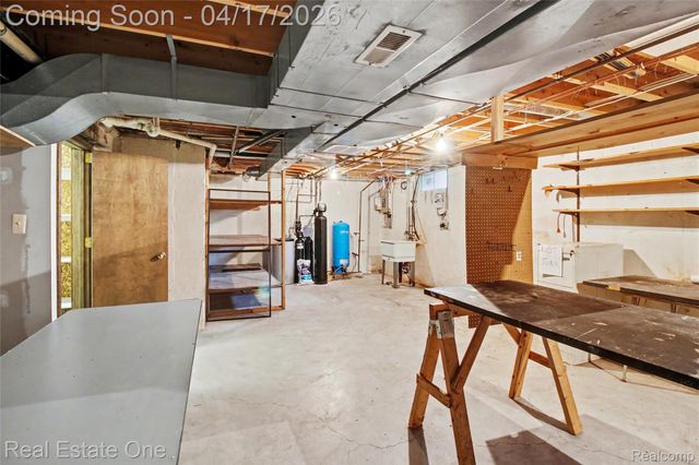 3137 Sandpoint Drive, Brighton Township, MI 48114