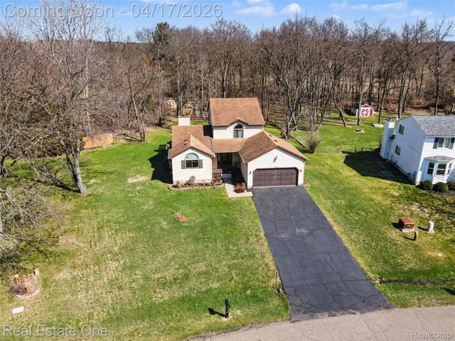 3137 Sandpoint Drive, Brighton Township, MI 48114