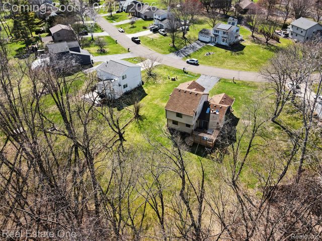 3137 Sandpoint Drive, Brighton Township, MI 48114