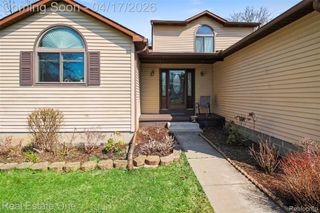 3137 Sandpoint Drive, Brighton Township, MI 48114