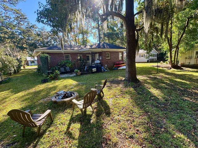 359 Howle Avenue, Charleston, SC 29412