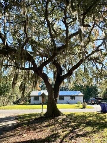 359 Howle Avenue, Charleston, SC 29412