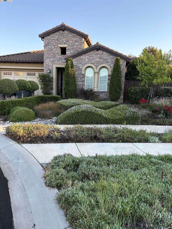 3491 Dorset Ct, Pleasanton, CA 94566