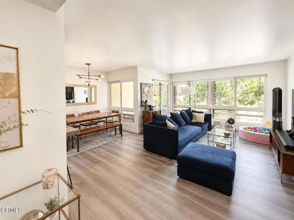 6250 Buckingham Parkway 201, Culver City, CA 90230