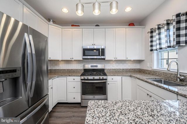31 ROCKHILL LN, Chesterfield, NJ 08515