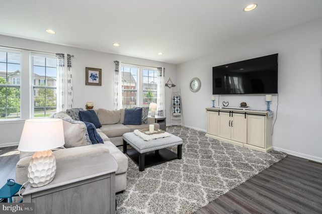 31 ROCKHILL LN, Chesterfield, NJ 08515