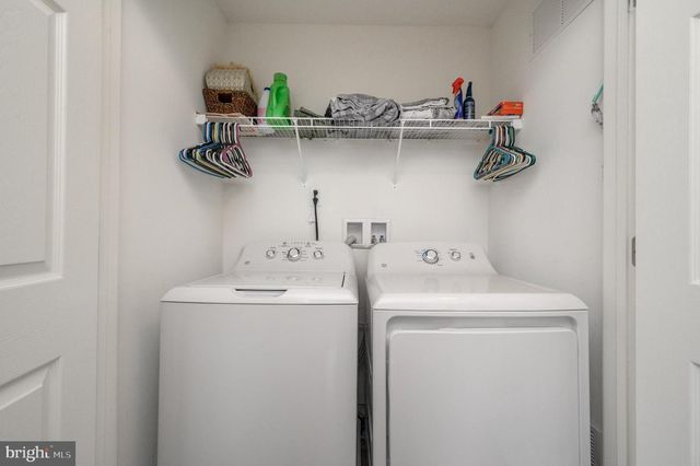 31 ROCKHILL LN, Chesterfield, NJ 08515
