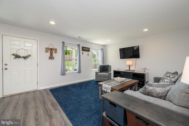 31 ROCKHILL LN, Chesterfield, NJ 08515