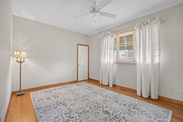 17131 Warbler Lane, Orland Park, IL 60467