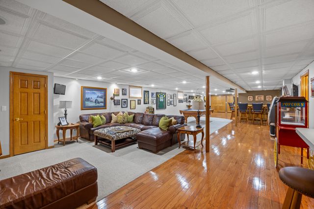 17131 Warbler Lane, Orland Park, IL 60467