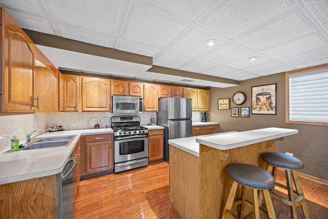 17131 Warbler Lane, Orland Park, IL 60467