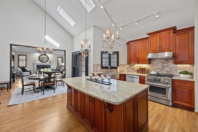 17131 Warbler Lane, Orland Park, IL 60467