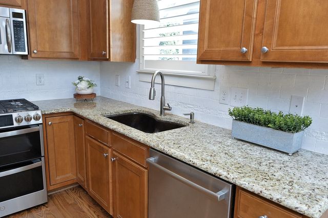 440 Edgepine Drive, Holly Springs, NC 27540