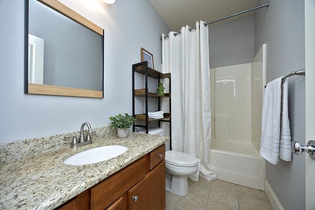 440 Edgepine Drive, Holly Springs, NC 27540