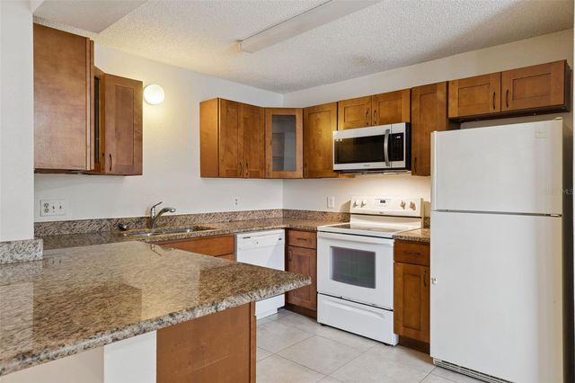 457 HEMLOCK STREET, Altamonte Springs, FL 32714