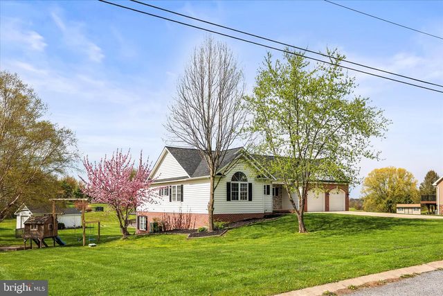 6495 PAMADEVA RD, Hanover, PA 17331