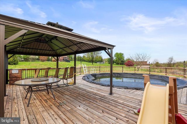 6495 PAMADEVA RD, Hanover, PA 17331