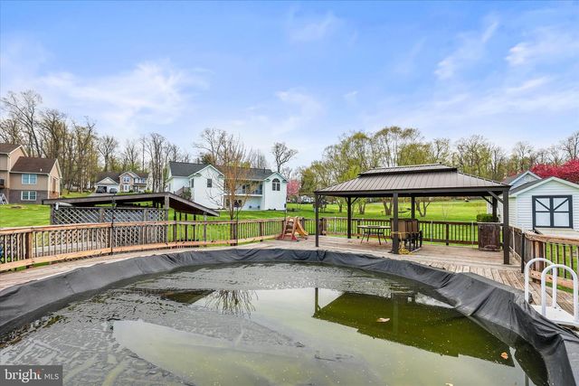 6495 PAMADEVA RD, Hanover, PA 17331