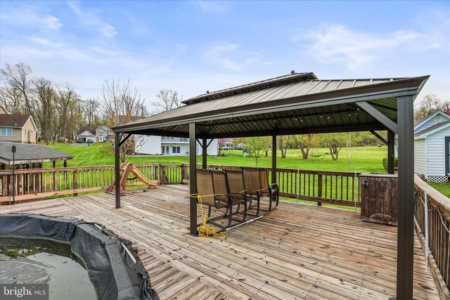 6495 PAMADEVA RD, Hanover, PA 17331
