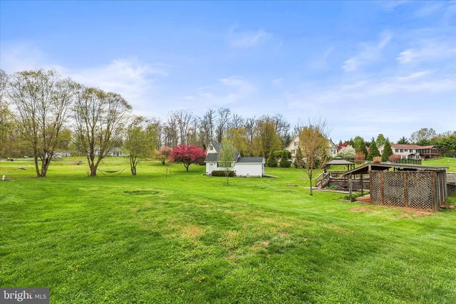 6495 PAMADEVA RD, Hanover, PA 17331