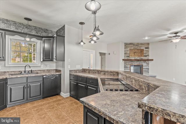 6495 PAMADEVA RD, Hanover, PA 17331