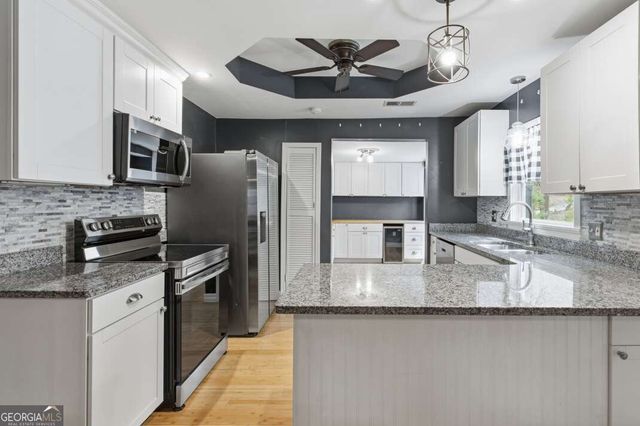 416 Electric Avenue, Clayton, GA 30525