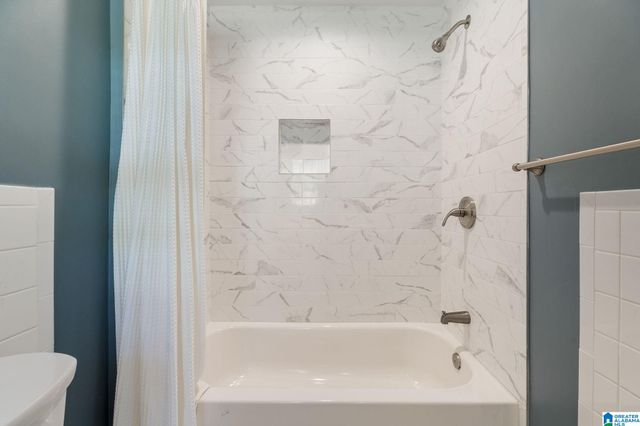 2718 ALTADENA LAKE DRIVE, Vestavia Hills, AL 35243
