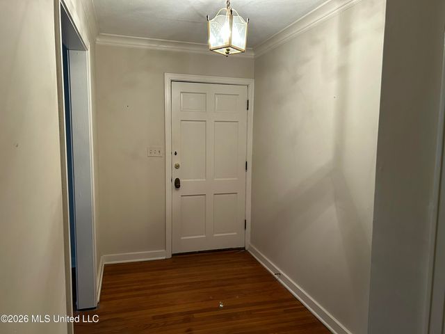 1424 E Northside Drive, Jackson, MS 39211