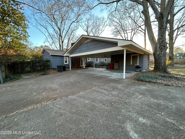 1424 E Northside Drive, Jackson, MS 39211