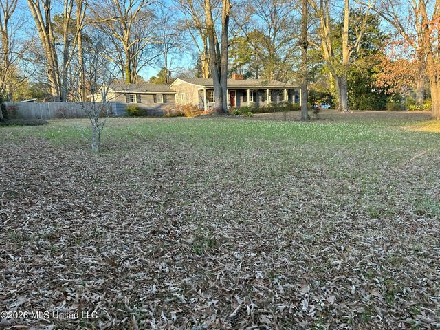 1424 E Northside Drive, Jackson, MS 39211