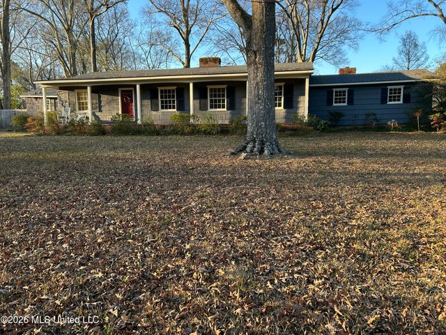 1424 E Northside Drive, Jackson, MS 39211