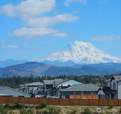 18351 134th Avenue E, Puyallup, WA 98374