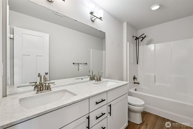 18351 134th Avenue E, Puyallup, WA 98374
