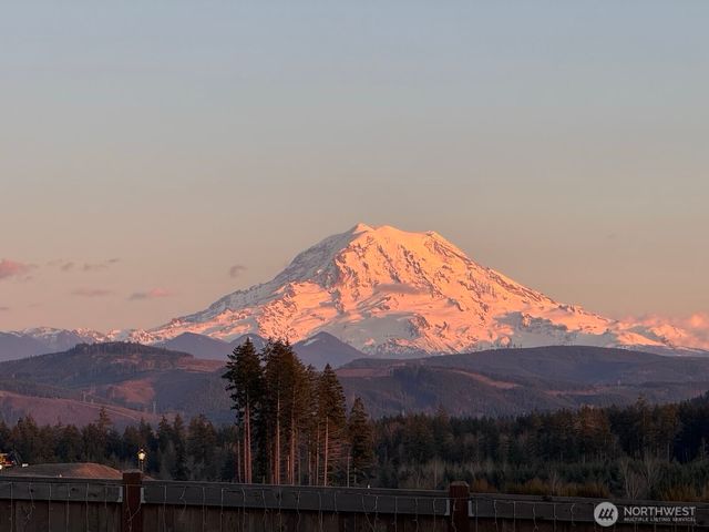 18351 134th Avenue E, Puyallup, WA 98374