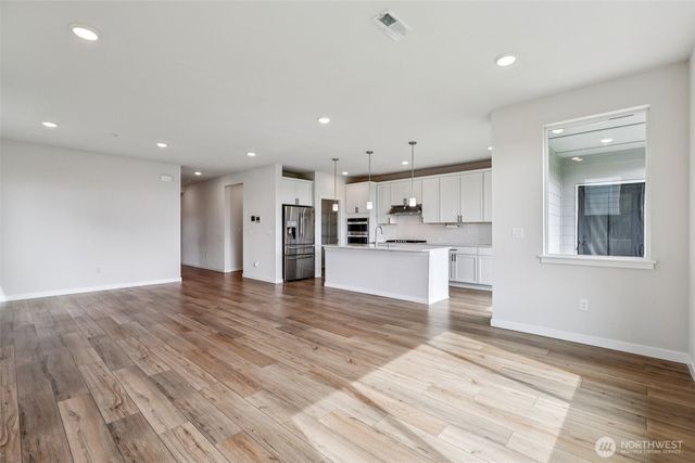 18351 134th Avenue E, Puyallup, WA 98374