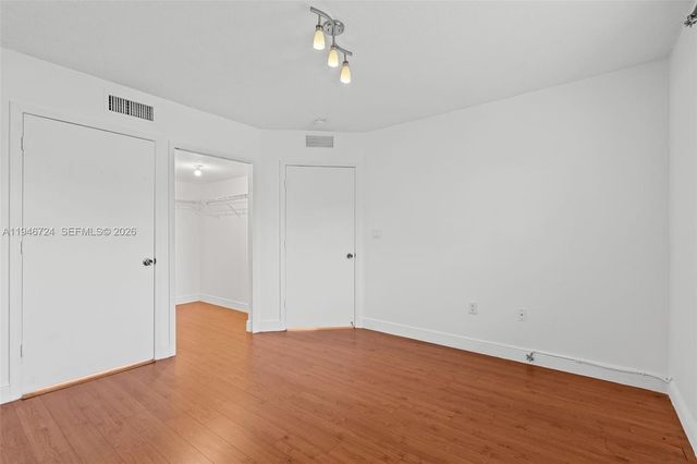 945 NE 34th Ave 103, Homestead, FL 33033