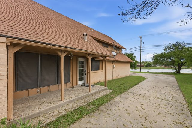 2814 Cheyenne Street, Irving, TX 75062