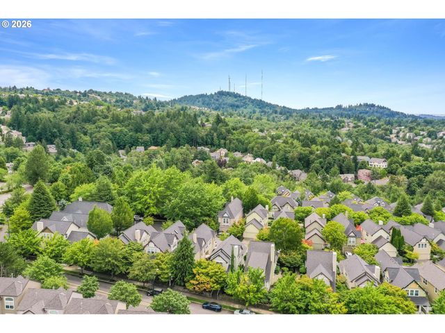 2522 Nw MILLER Rd 22, Portland, OR 97229