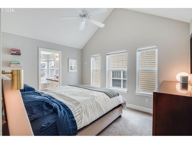 2522 Nw MILLER Rd 22, Portland, OR 97229