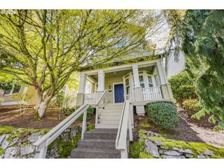 2522 Nw MILLER Rd 22, Portland, OR 97229