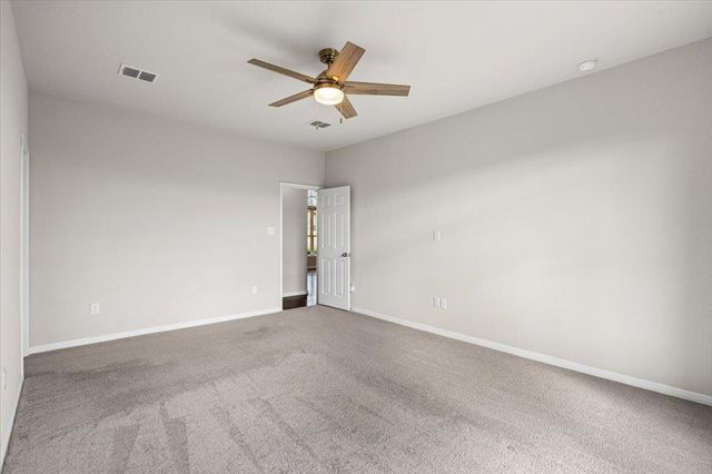 1012 Goldilocks LN, Manchaca, TX 78652