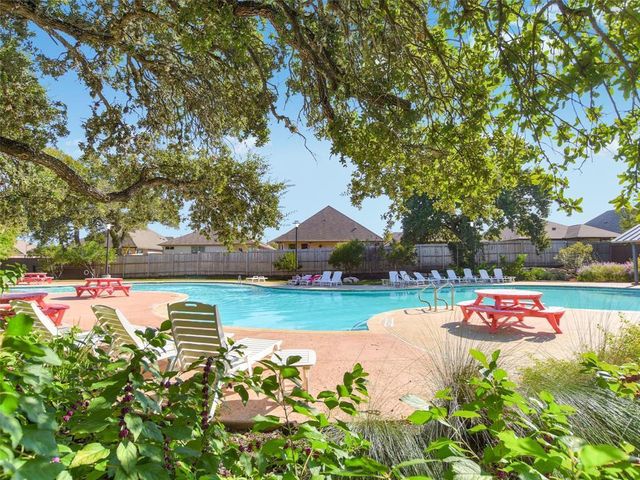 1012 Goldilocks LN, Manchaca, TX 78652