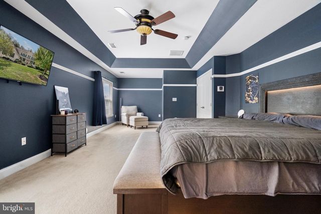 102 AQUIFER DR, Falling Waters, WV 25419