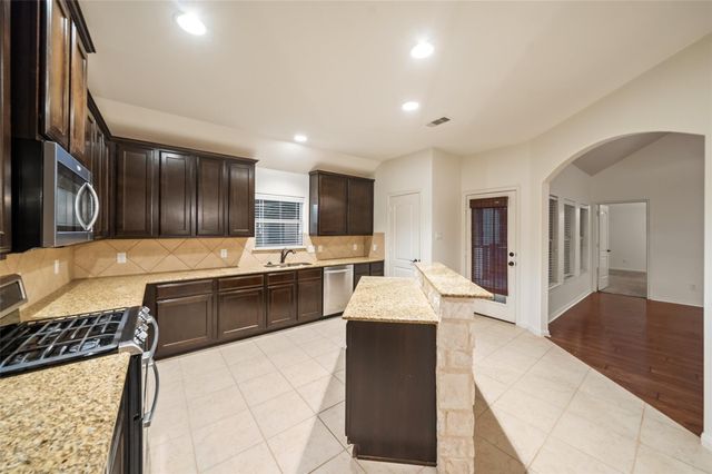 961 Wannan Lane, Conroe, TX 77301