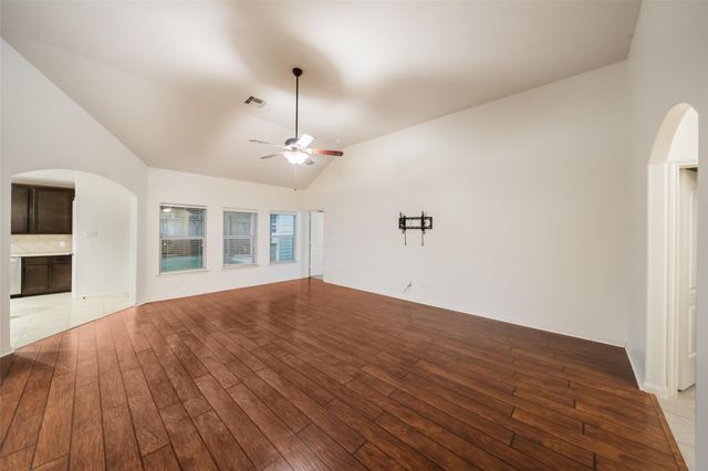 961 Wannan Lane, Conroe, TX 77301