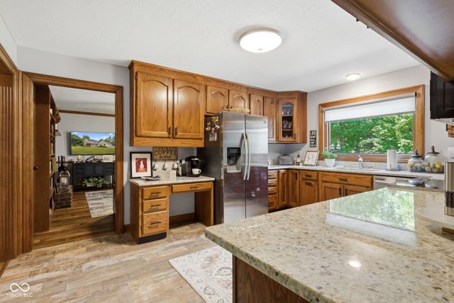 4462 S 600 Road W, New Palestine, IN 46163