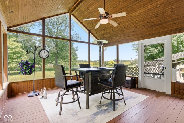 4462 S 600 Road W, New Palestine, IN 46163