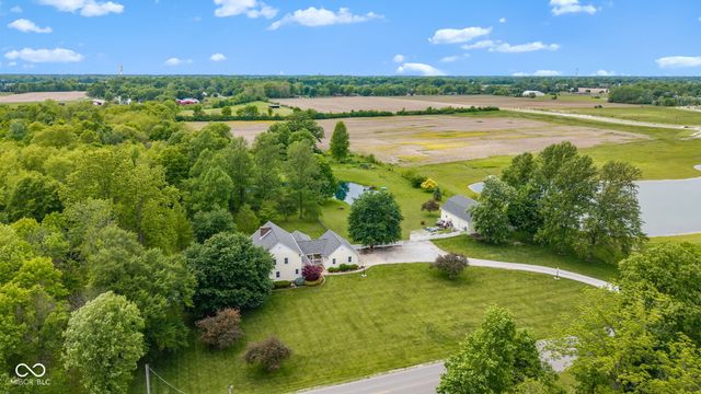 4462 S 600 Road W, New Palestine, IN 46163