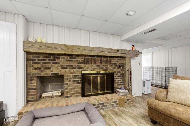 4462 S 600 Road W, New Palestine, IN 46163